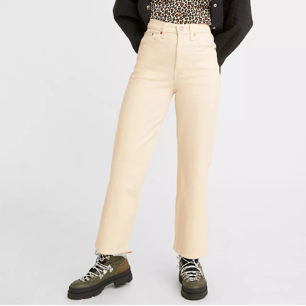 Cream Levi's Ribcage Bootcut Jeans | Sz 28